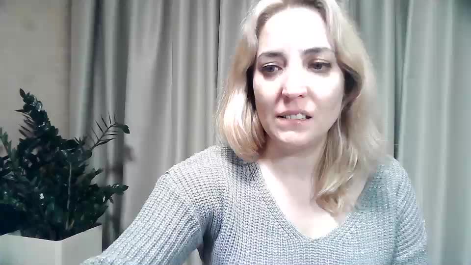 mariska-kiska Cam Model Chat October 31, 2025