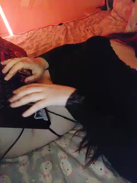 -Nanamin- Cam Model Chat October 31, 2025