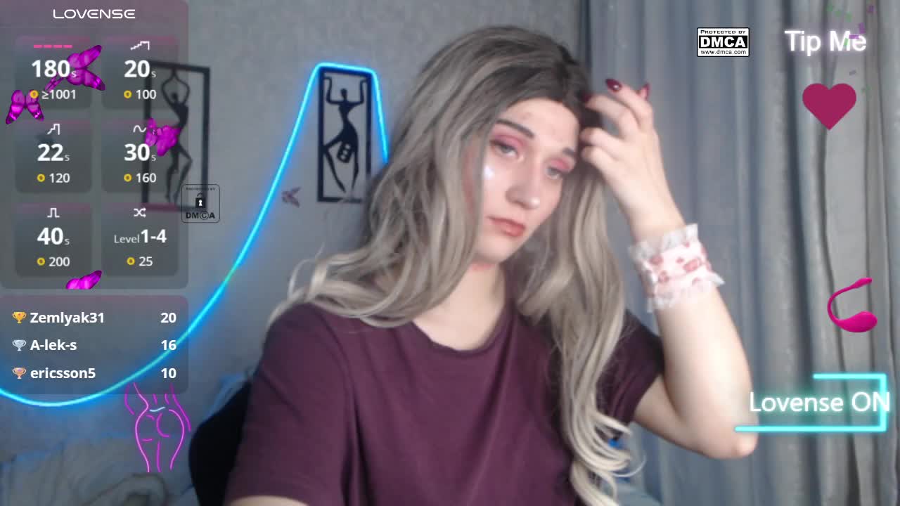 Luna-nicol Cam Model Chat October 31, 2025