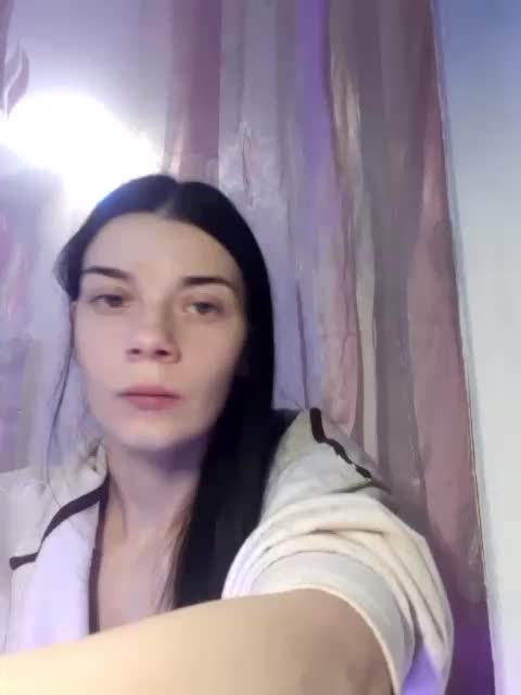 Luna29a Cam Model Chat October 31, 2025