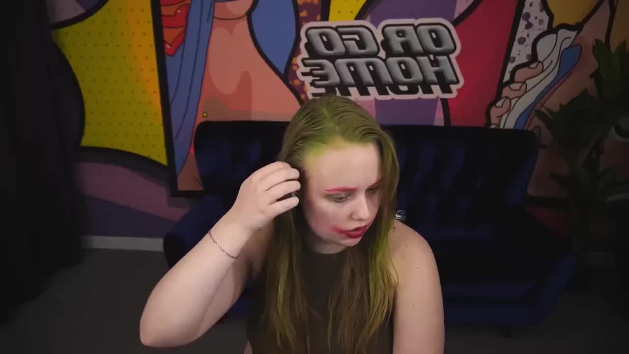 CrystallPaws Cam Model Chat October 31, 2025