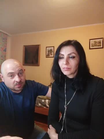 WikiBitch Cam Model Chat October 31, 2025