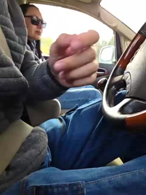 Alex80-201 Cam Model Chat October 31, 2025