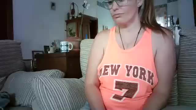 lolahueso Cam Model Chat October 31, 2025