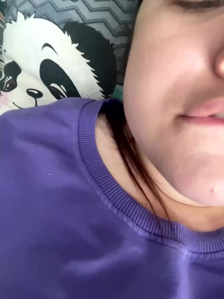 Kiss_milaTor Cam Model Chat October 31, 2025