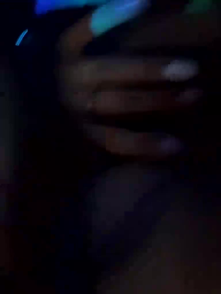 VIP17CoupleDream Cam Model Chat October 31, 2025