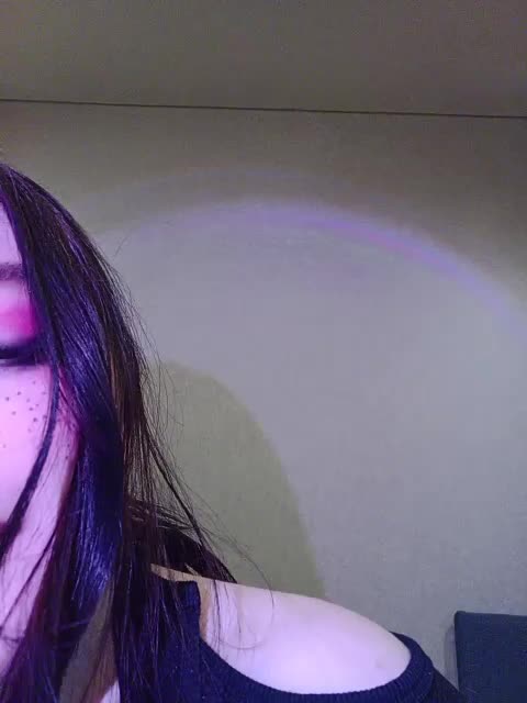 Jeanneen Cam Model Chat October 31, 2025