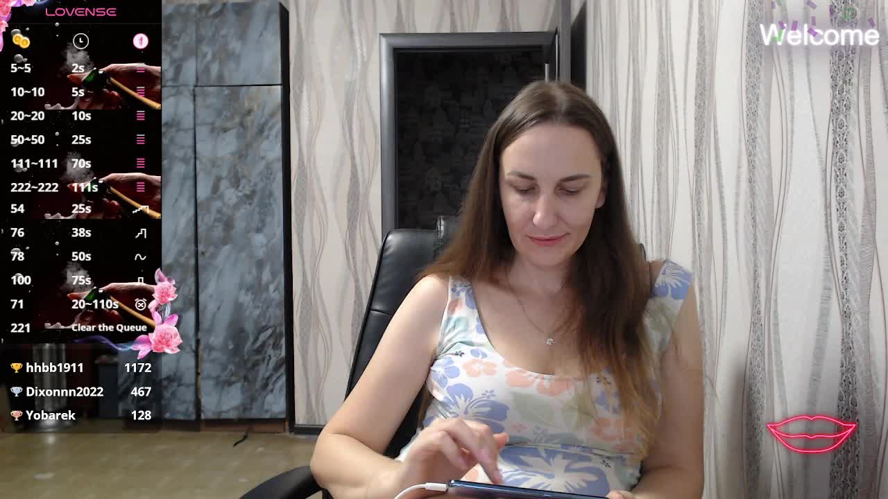 MilayaZhenya Cam Model Chat October 31, 2025