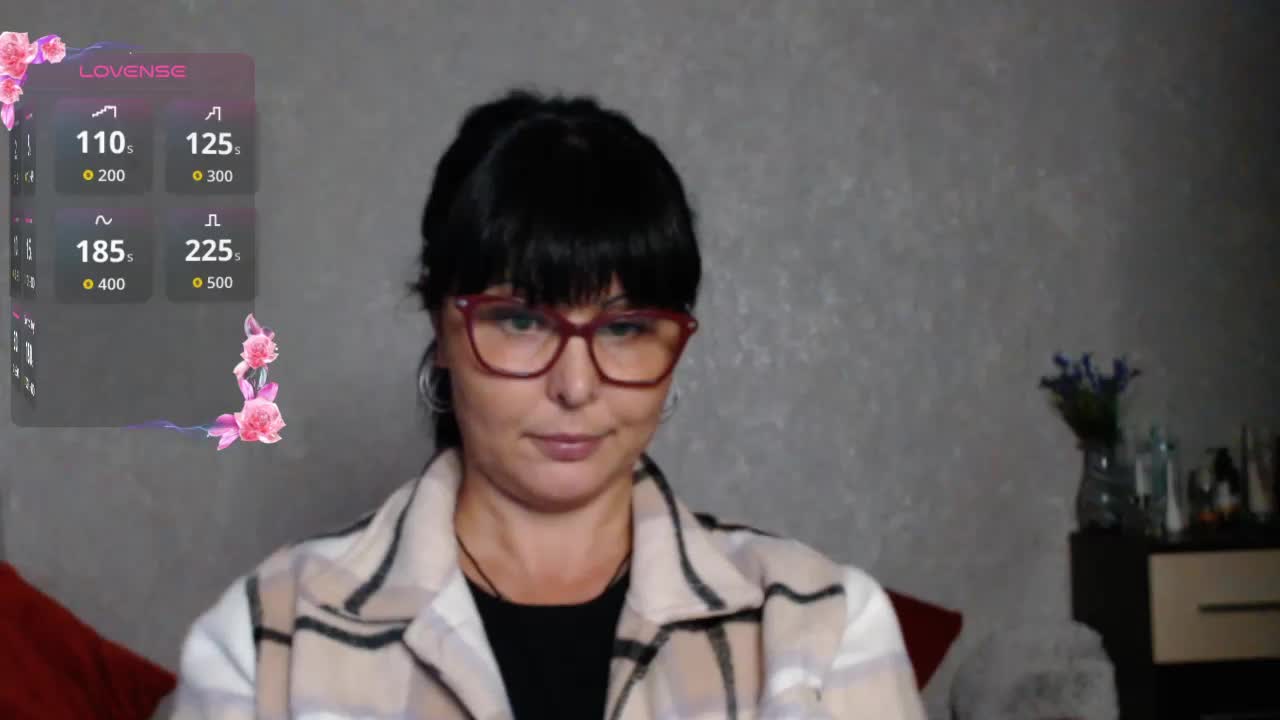 ZaRaZaTvOyA Cam Model Chat October 31, 2025