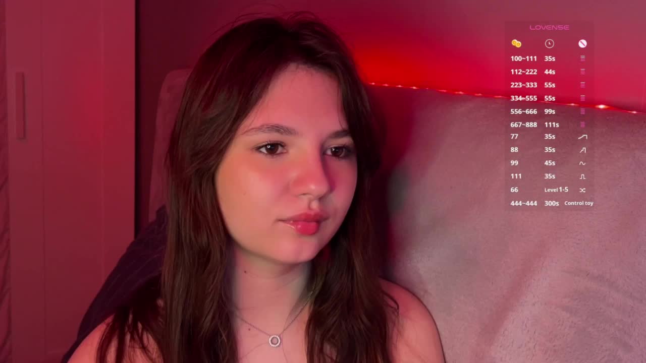 AlisaGold- Cam Model Chat October 31, 2025