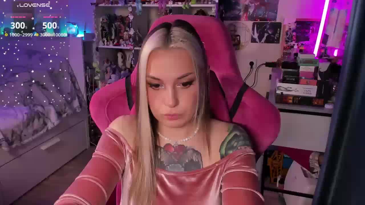 ChloeKohaku Cam Model Chat October 31, 2025