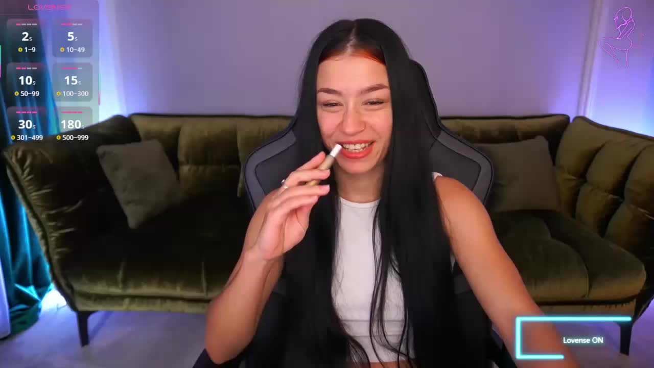 FataleNellie Cam Model Chat October 31, 2025