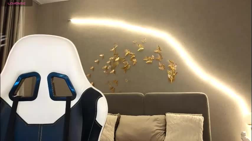 your_misstress Cam Model Chat October 31, 2025