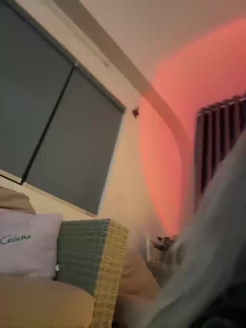 LittleDelora Cam Model Chat October 31, 2025