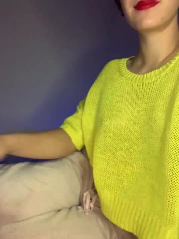 MilaMcGarden Cam Model Chat October 31, 2025