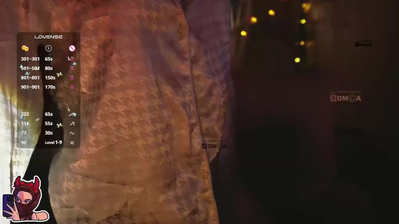 _Q_ Cam Model Chat October 31, 2025