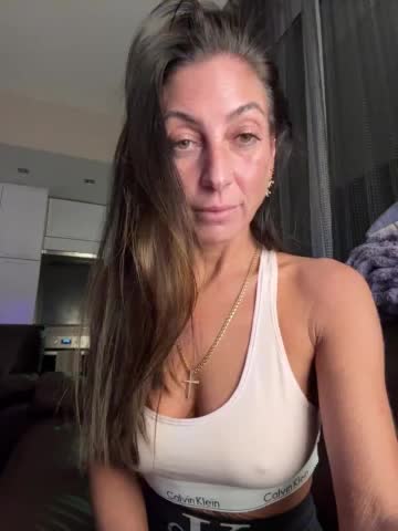 IrinkaGata Cam Model Chat October 31, 2025