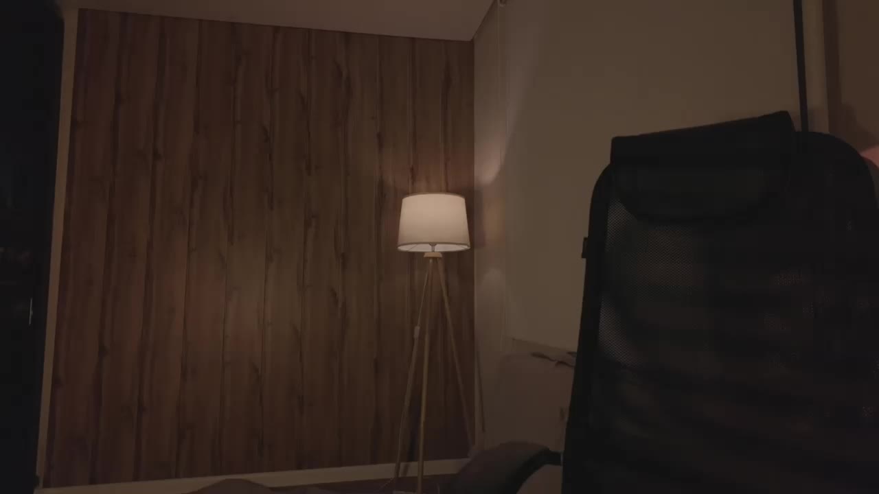 Maddison Cam Model Chat October 31, 2025