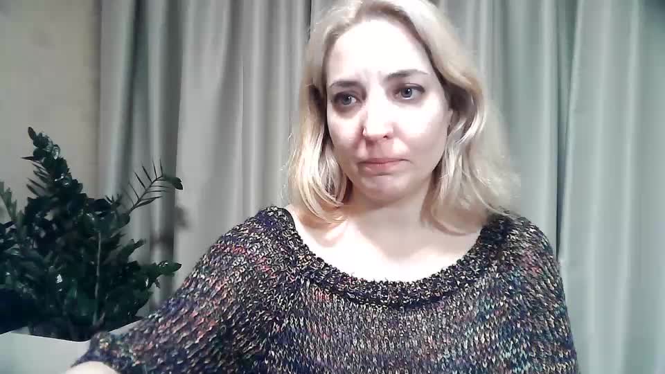 mariska-kiska Cam Model Chat October 31, 2025