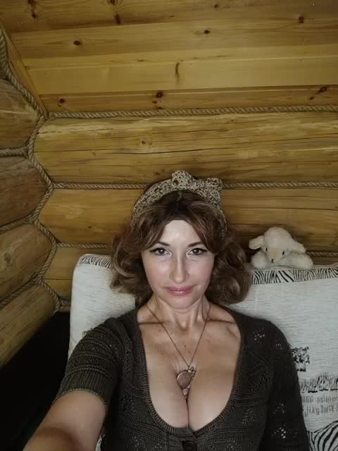 Q_Jasmin Cam Model Chat October 31, 2025