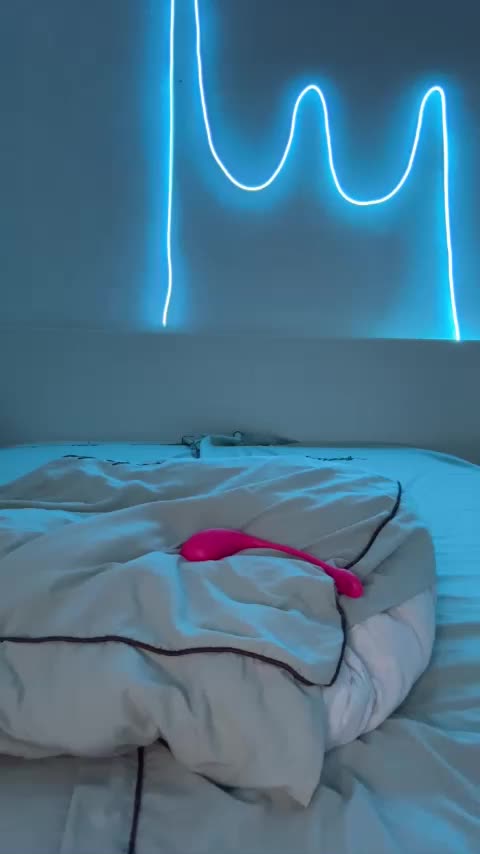 LunaLu13 Cam Model Chat October 31, 2025