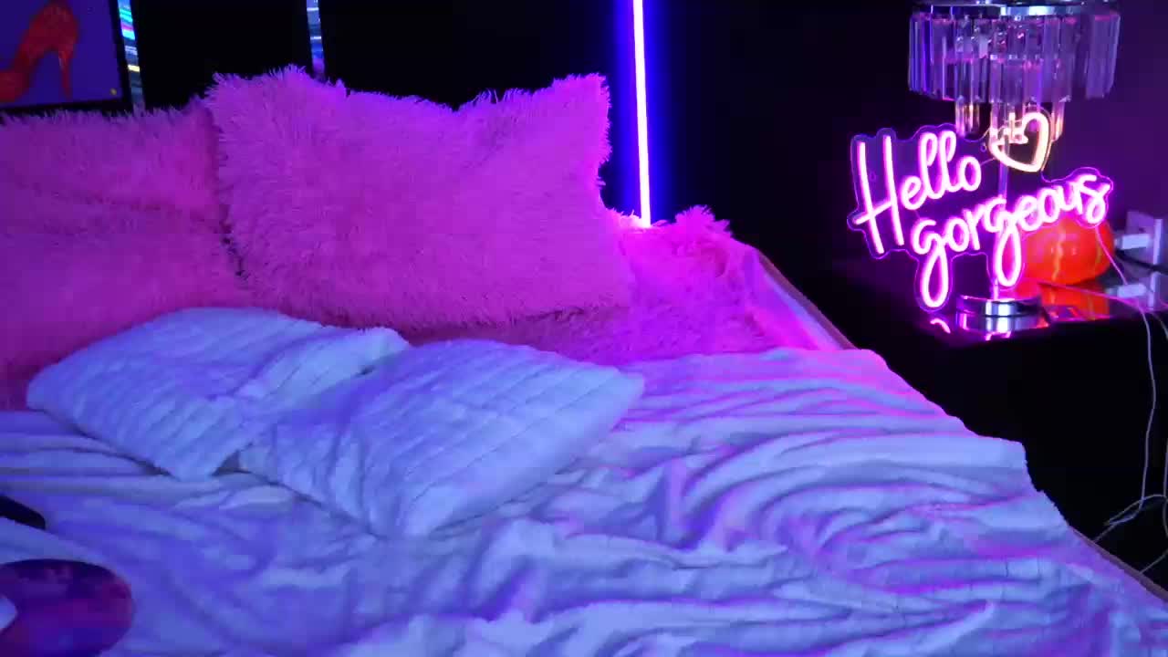 MysticGrace Cam Model Chat October 31, 2025