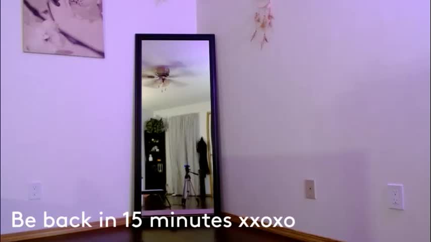 bombshellbaeby Cam Model Chat October 31, 2025