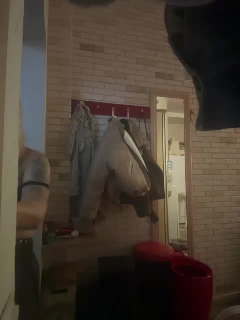 Tvoyasamka77 Cam Model Chat October 31, 2025