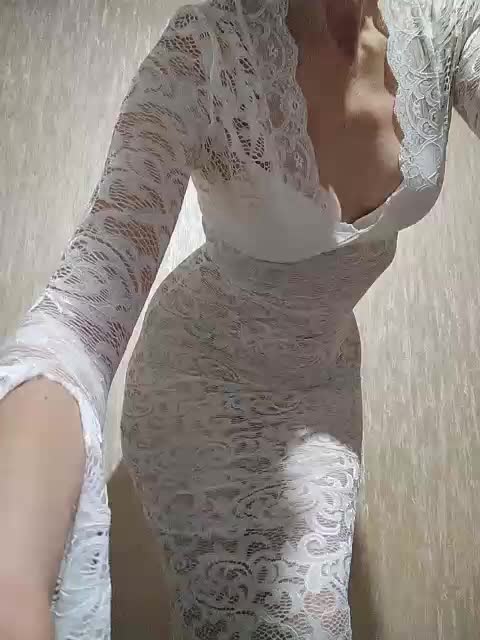 Lanusik88 Cam Model Chat October 31, 2025