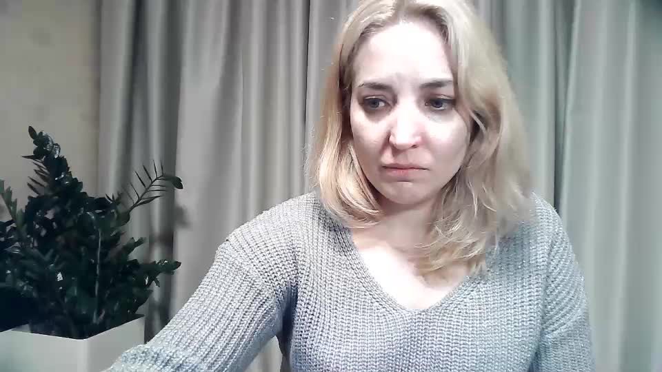 mariska-kiska Cam Model Chat October 31, 2025