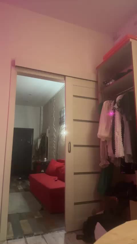 Tvoyasamka77 Cam Model Chat October 31, 2025