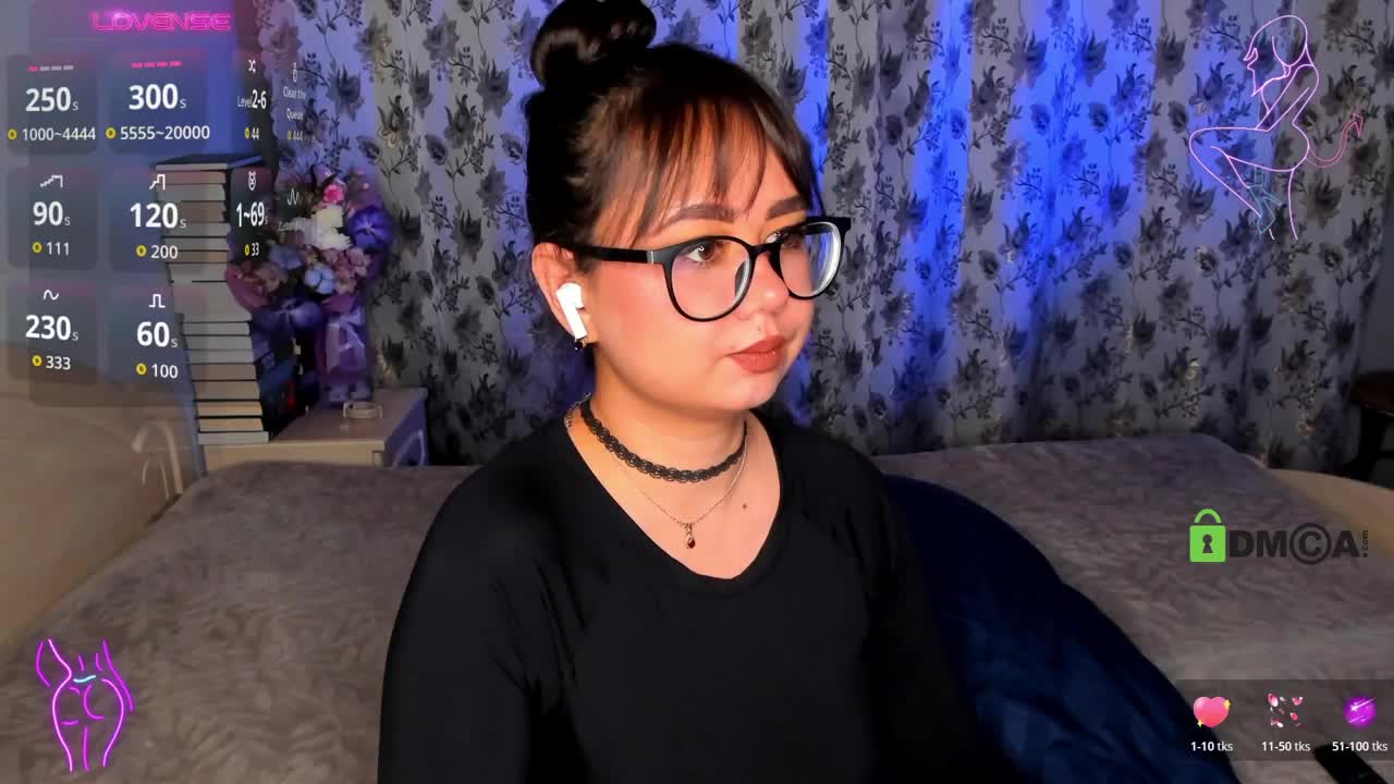 -Carolina- Cam Model Chat October 31, 2025