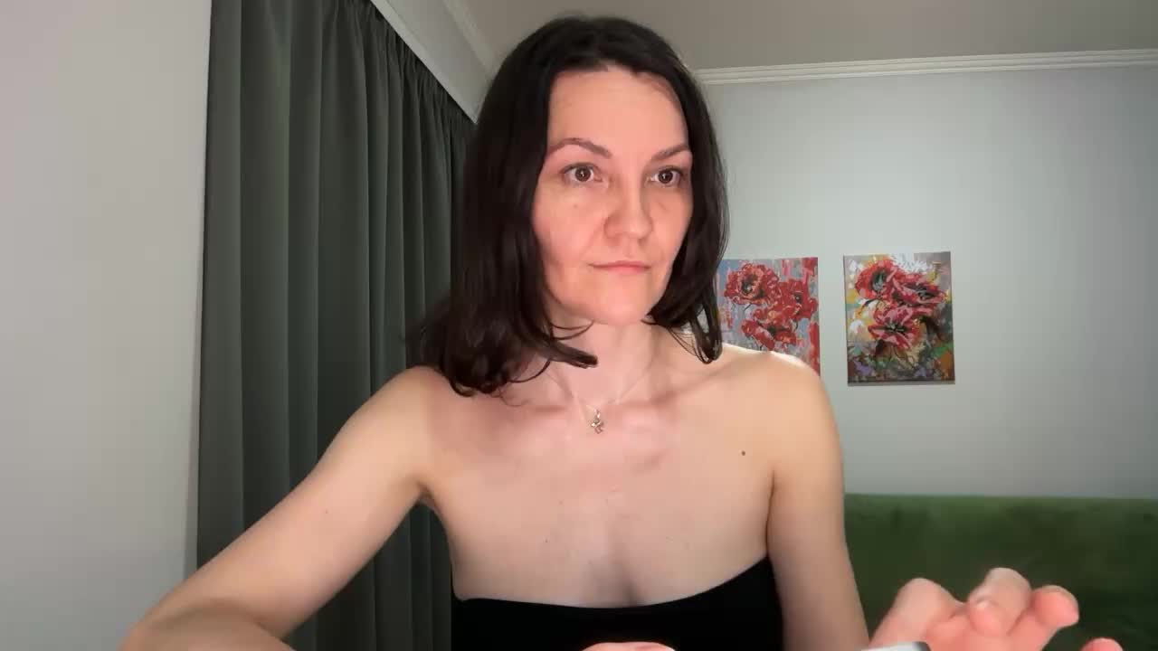 _lastochka_ Cam Model Chat October 31, 2025