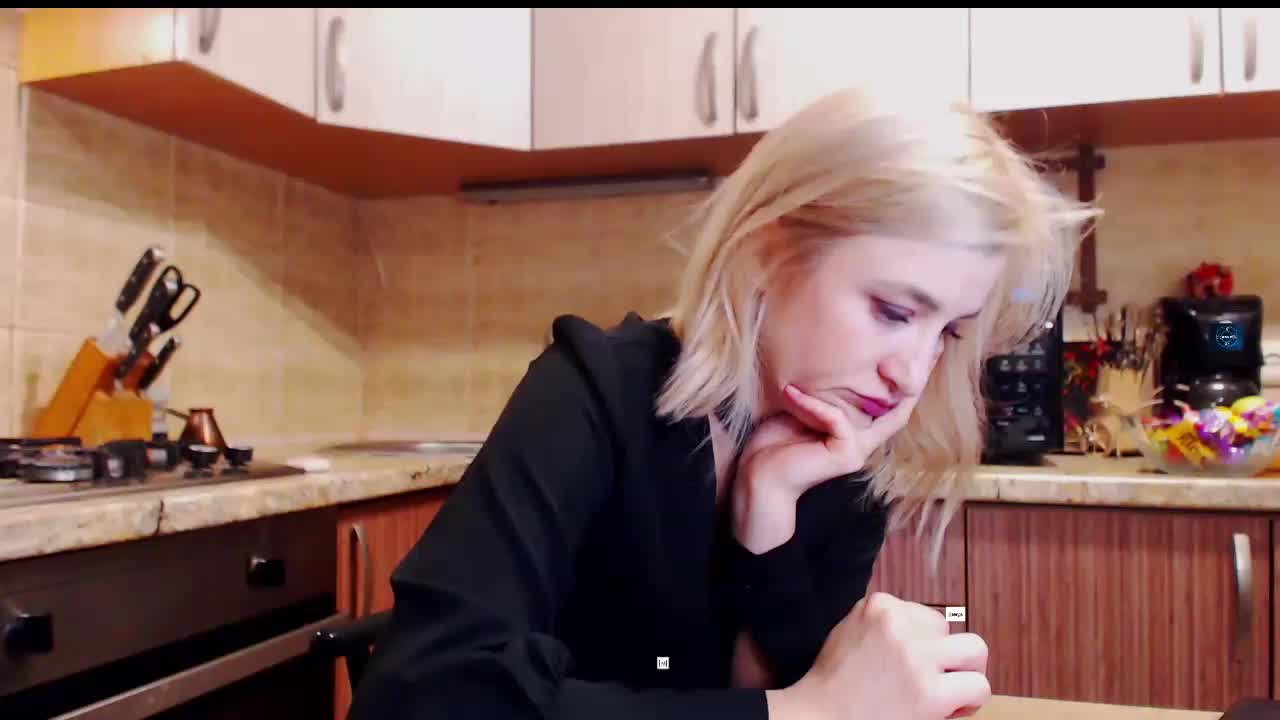 Ale4kaxx Cam Model Chat October 31, 2025