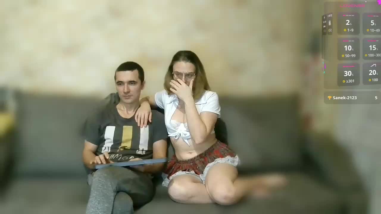 IcePrincess Cam Model Chat October 31, 2025