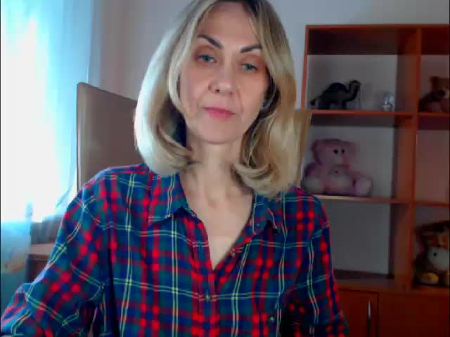 Tanya6547 Cam Model Chat October 31, 2025