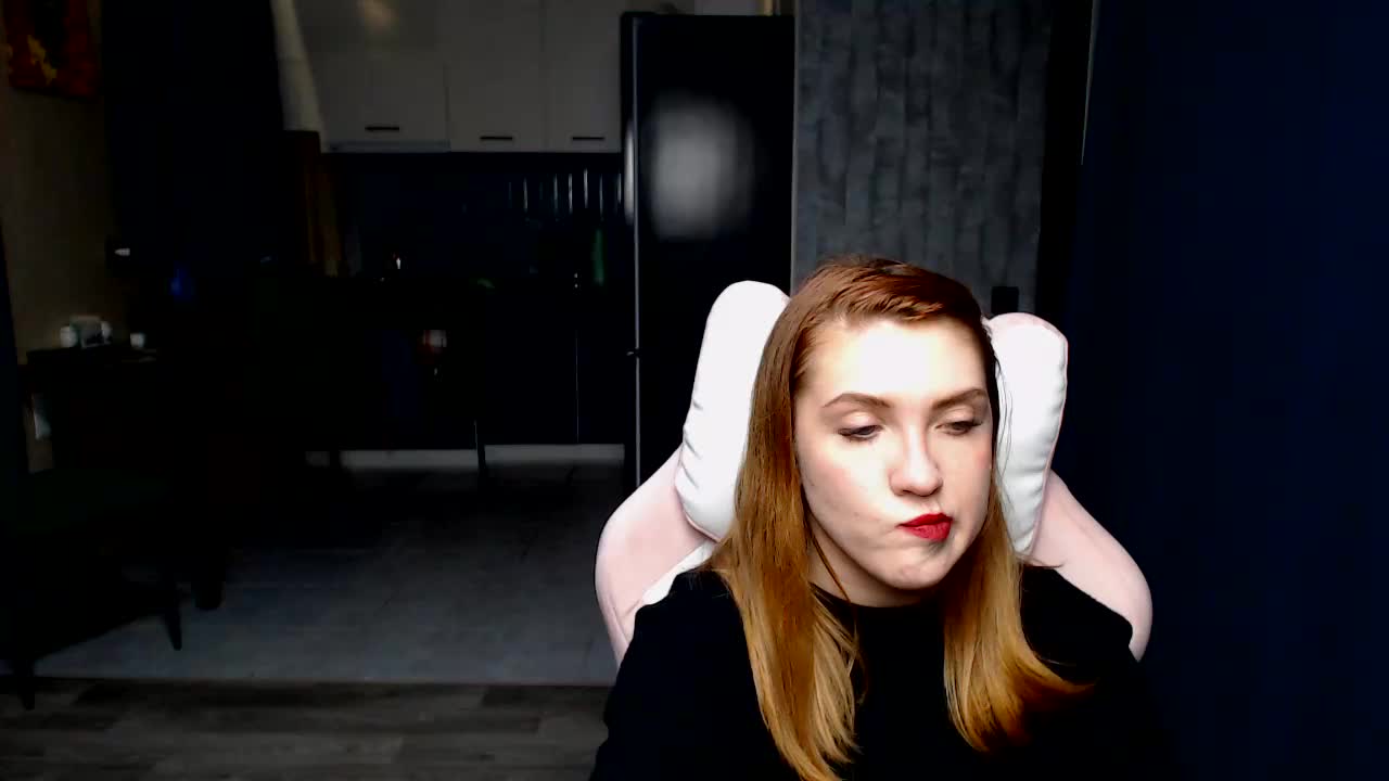 Regimasmile Cam Model Chat October 31, 2025