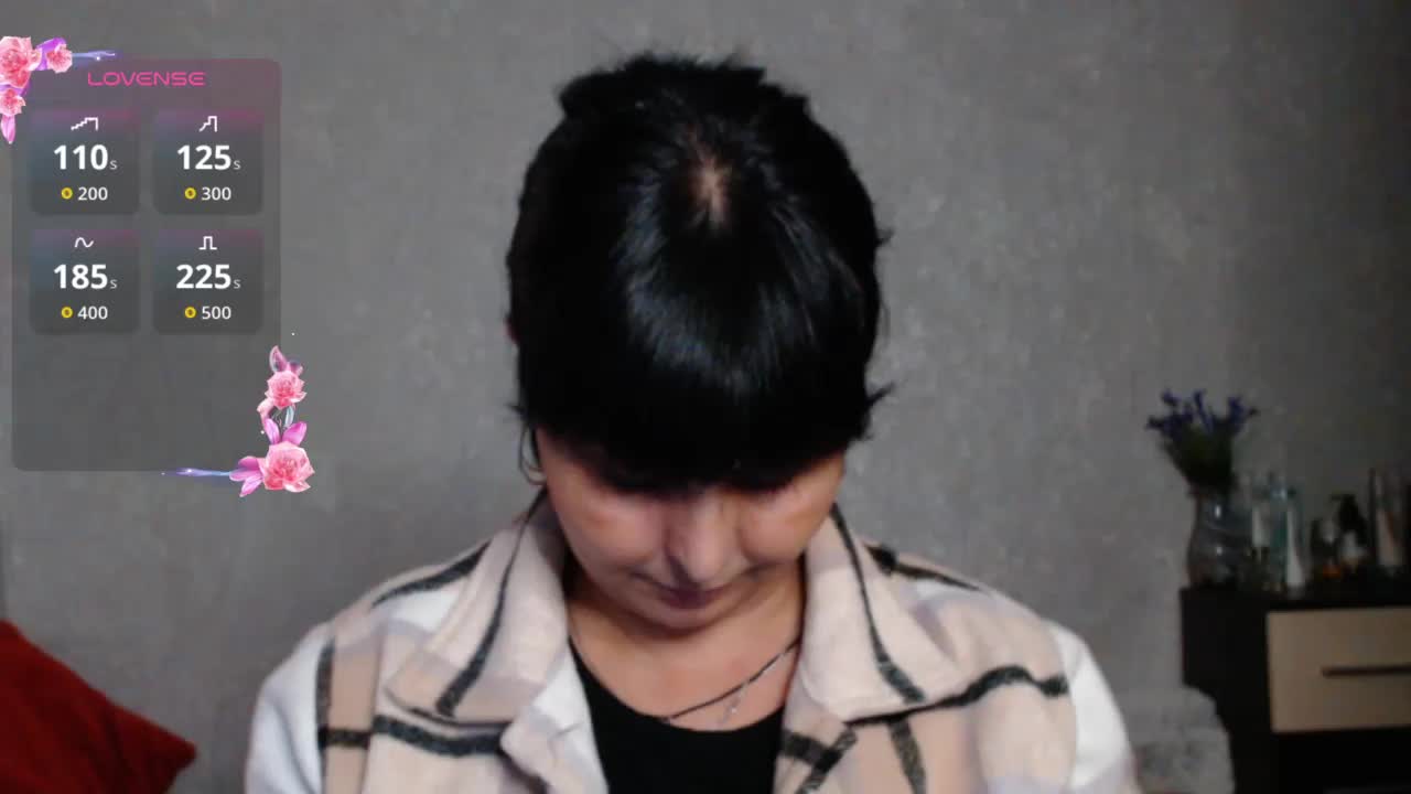 ZaRaZaTvOyA Cam Model Chat October 31, 2025