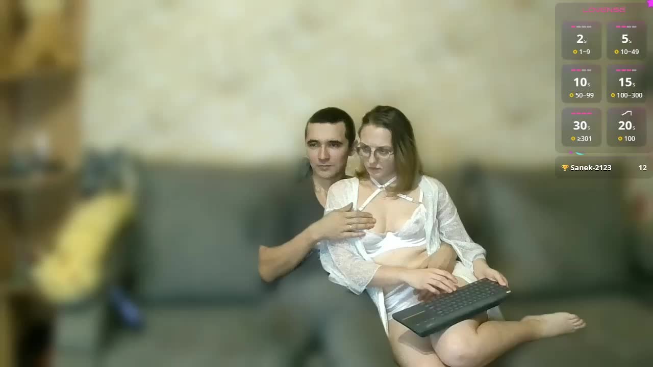 IcePrincess Cam Model Chat October 31, 2025