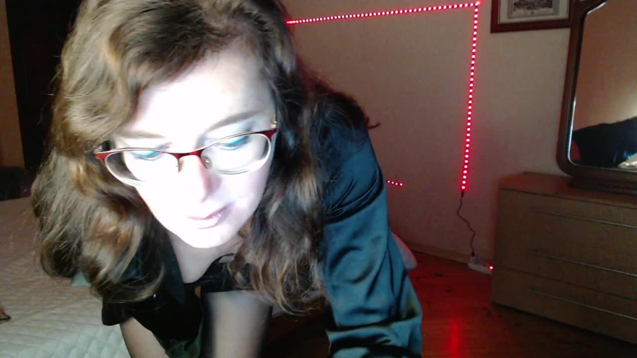 Viorica Cam Model Chat October 31, 2025