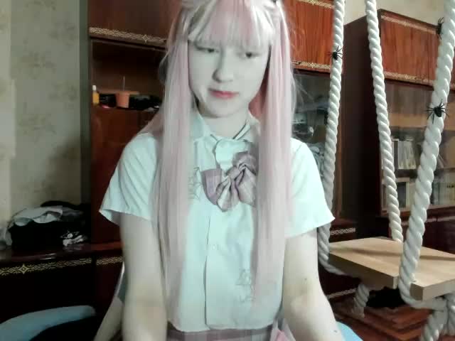 yoonhee-kiss Cam Model Chat October 31, 2025