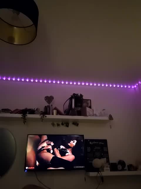 LolaAlex Cam Model Chat October 31, 2025