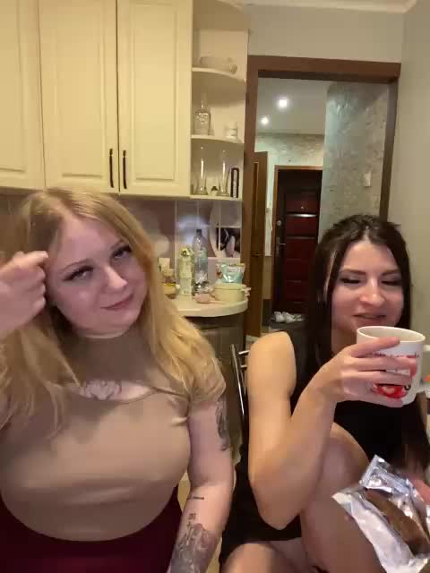 Peppapigi Cam Model Chat October 31, 2025