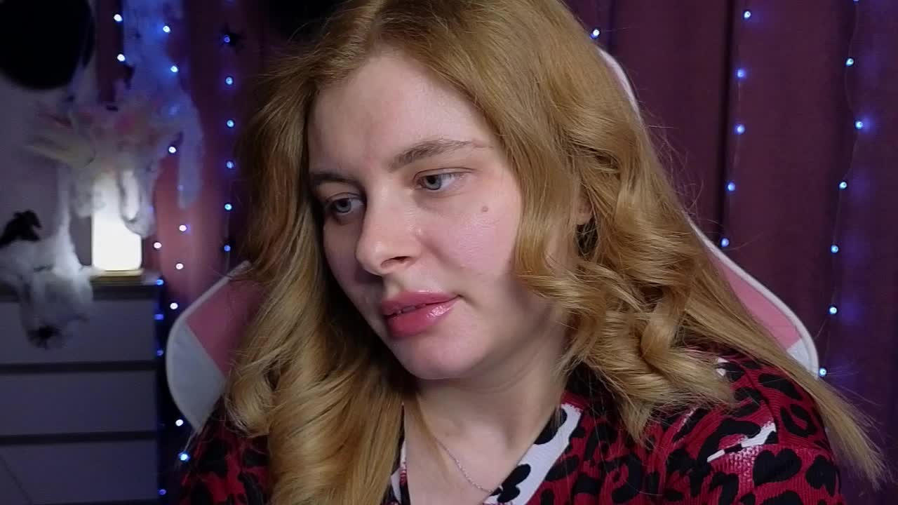 Venus_ Cam Model Chat October 31, 2025