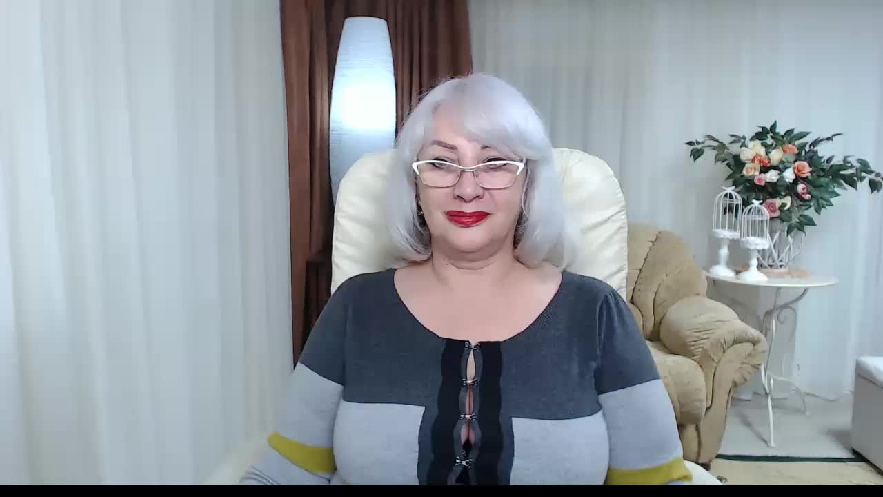 Tashyncik Cam Model Chat October 31, 2025