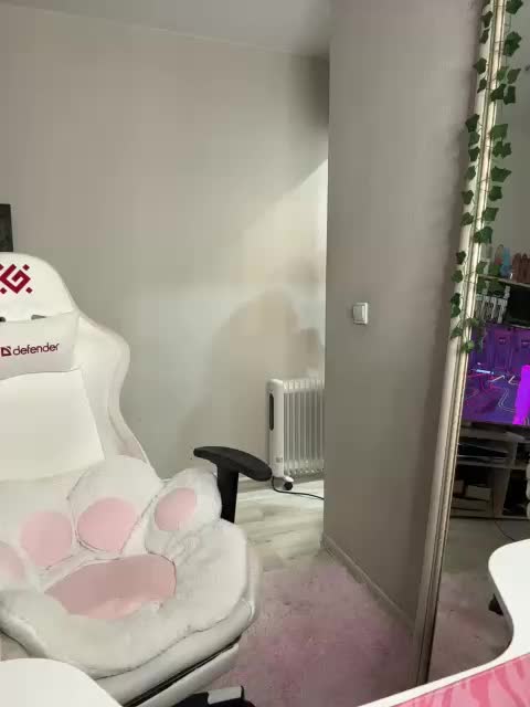 Honey_buns Cam Model Chat October 31, 2025