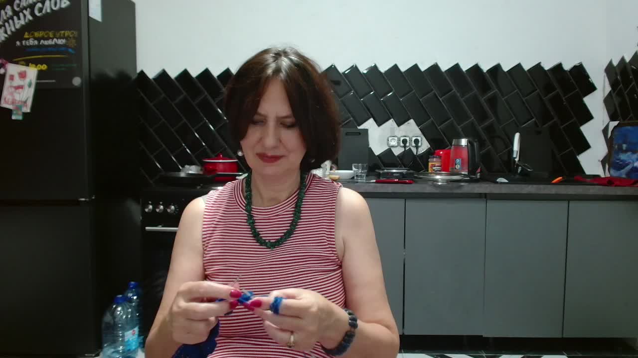 ANGELALADI Cam Model Chat October 31, 2025