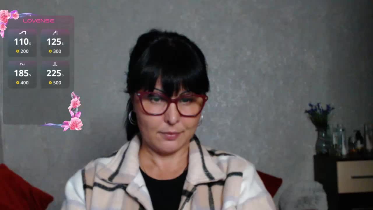 ZaRaZaTvOyA Cam Model Chat October 31, 2025