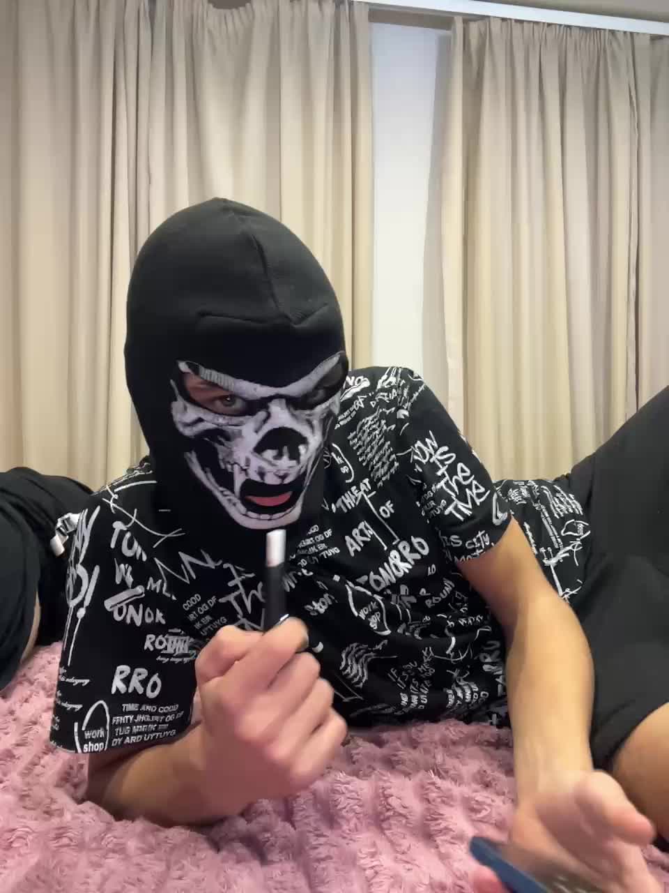 AHAHAC_HAXPEH_B_yHuTa3 Cam Model Chat October 31, 2025