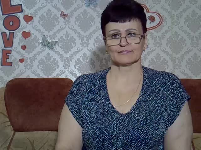 PaulaGolden Cam Model Chat October 31, 2025